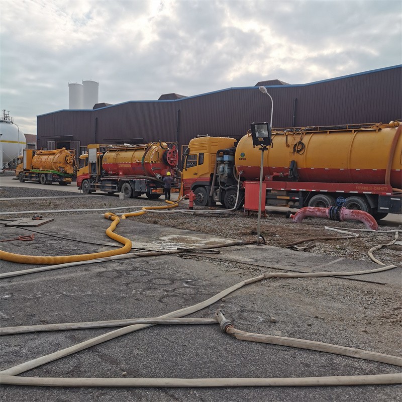 长岭污水池清理